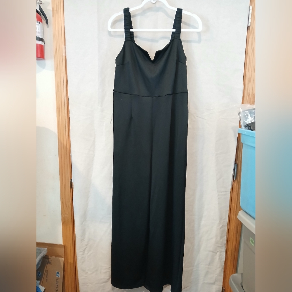 Elegant Black Sleeveless Jumpsuit